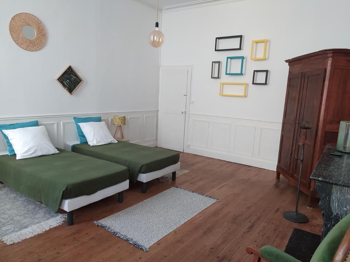 Le Selamat, Logis Xxl Au Calme Avec Terrasse Каркасон Екстериор снимка